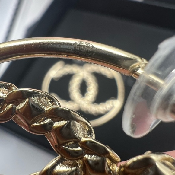 CHANEL Crystal CC Hoop Gold Earrings - Picture 5 of 8